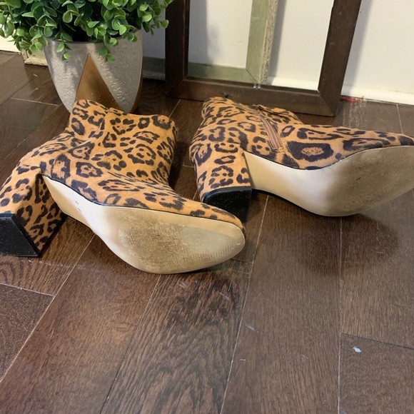 Just Fab Chunky Heel Cheetah Ankle Boots - Picture 6 of 7